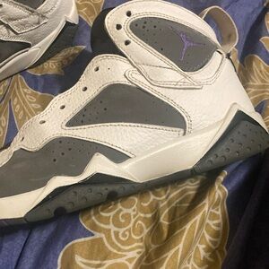 Gray white purple Jordan 7 no laces size 4y